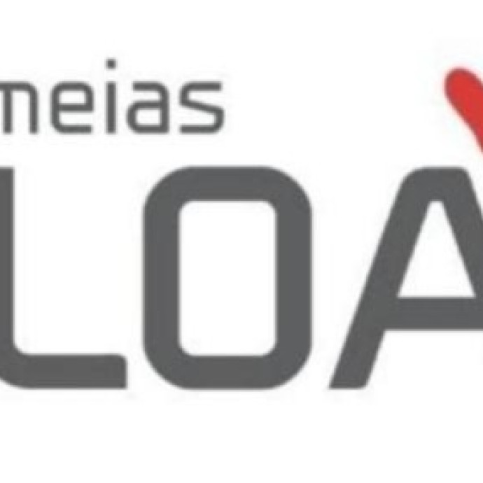 MEIAS LOA COM VAGAS ABERTAS PARA AUXILIAR DE PRODUÇÃO