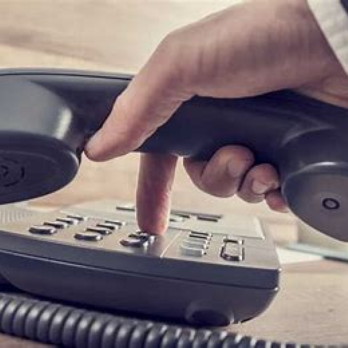 2 Vagas Para Telefonista (6 Horas) 1 Vaga Para Manhã e Outra Para o Turno da Tarde