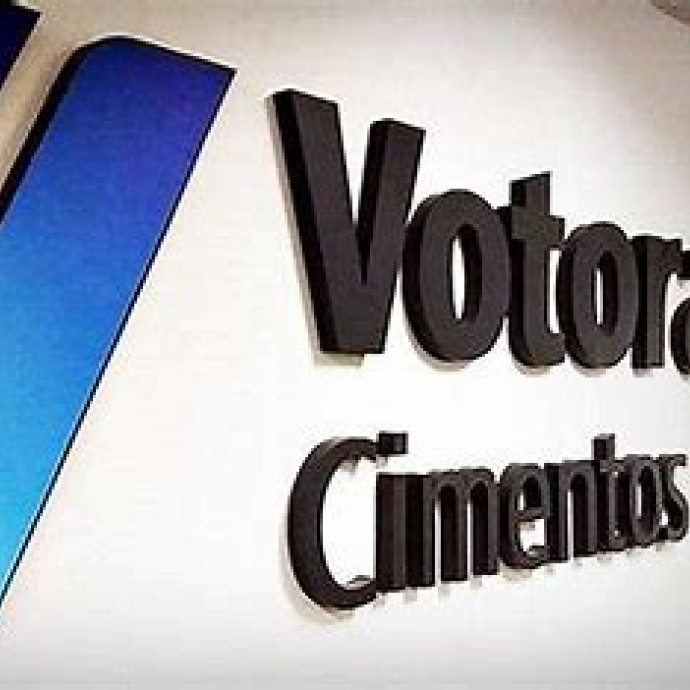 VOTORANTIM OFERECE NOVAS VAGAS